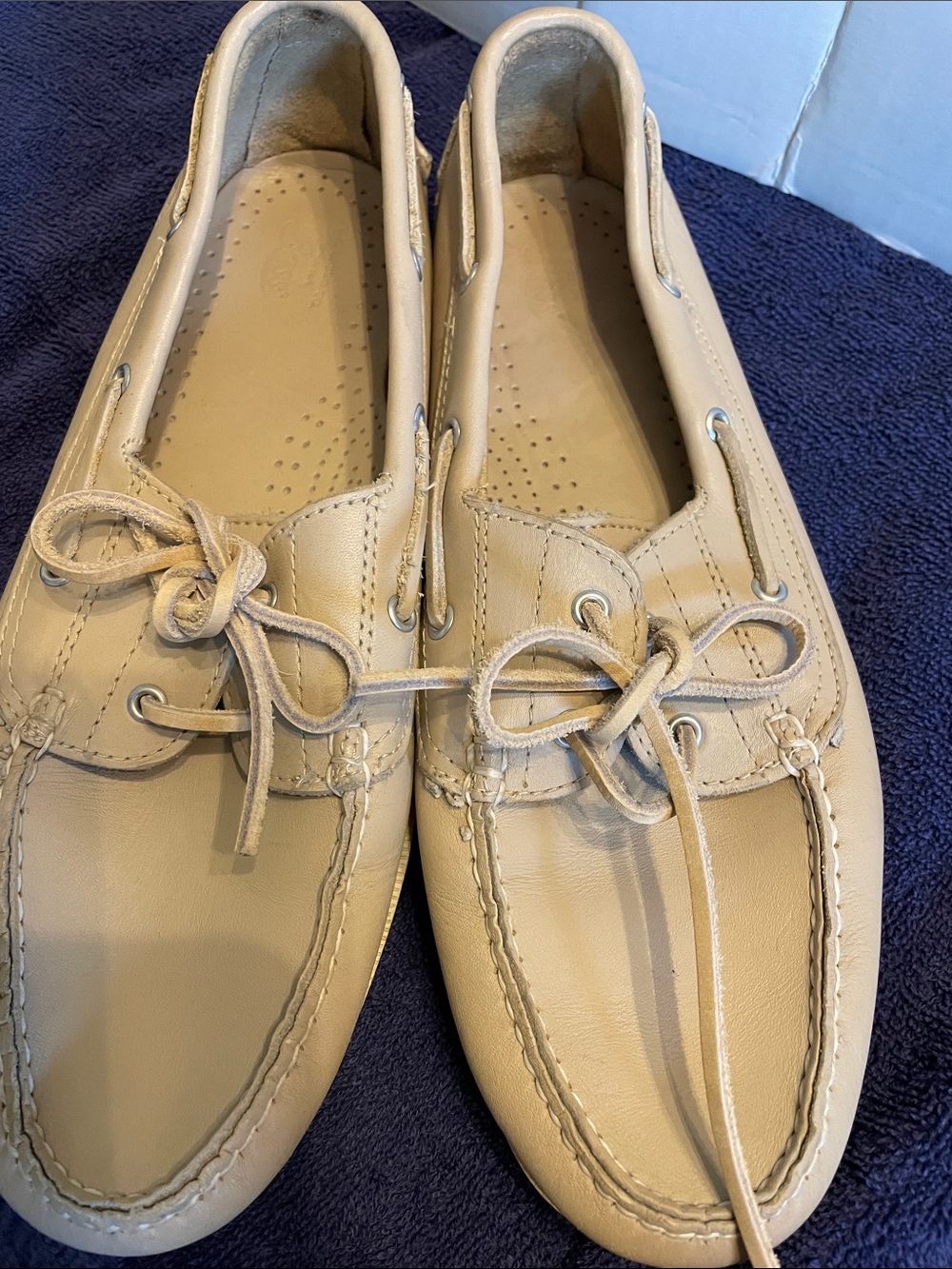 Bass Leather slip on shoes size